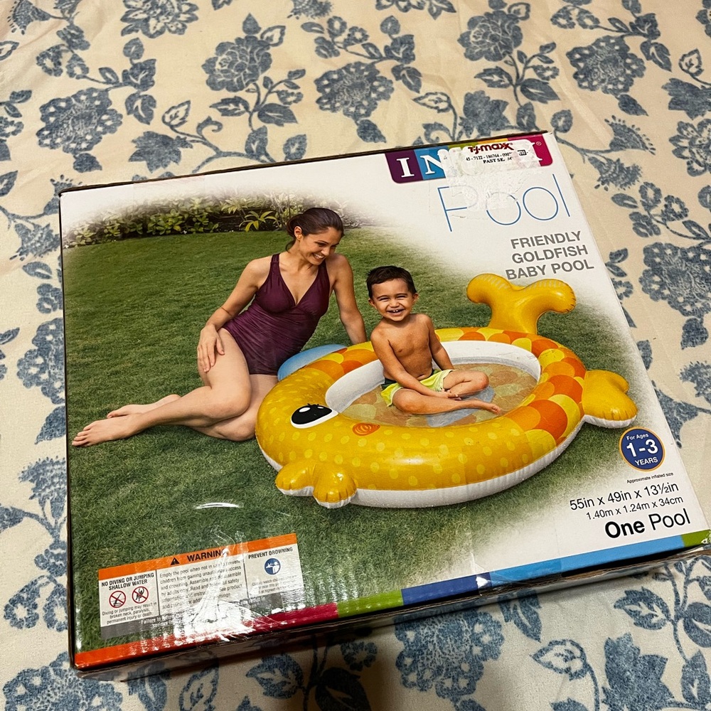 New gold fish baby pool